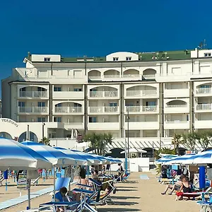 https://residence-a-more.emilia-romagnahotels.net